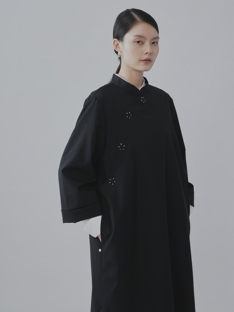 梅花扣新中式长款立领羊毛外套女2022秋通勤简约原创改良长袍 - 女装休闲/机能外套 - 羊毛 黑色