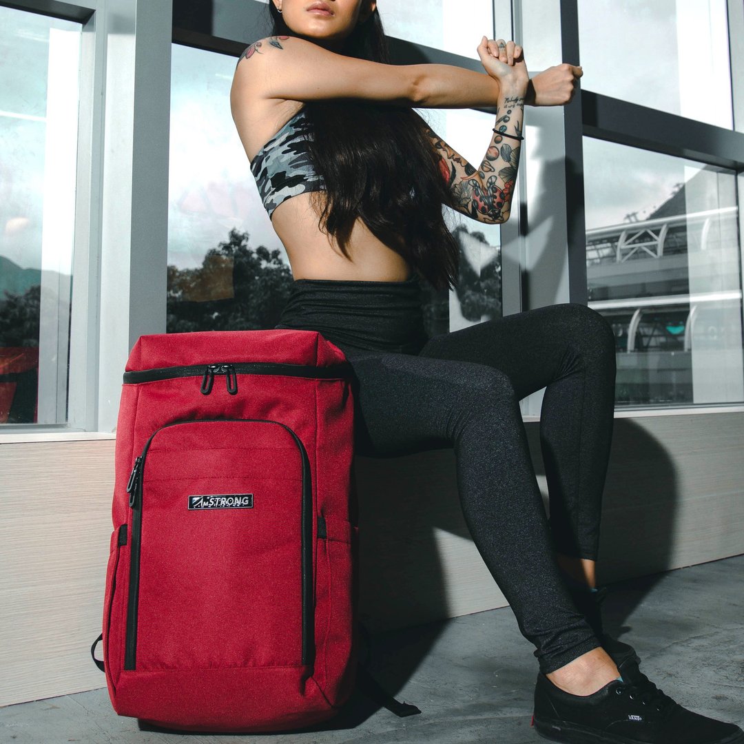 【香港设计】型格运动风 背包 |  01-RUCKSACK 红色 - 后背包/双肩包 - 聚酯纤维 红色
