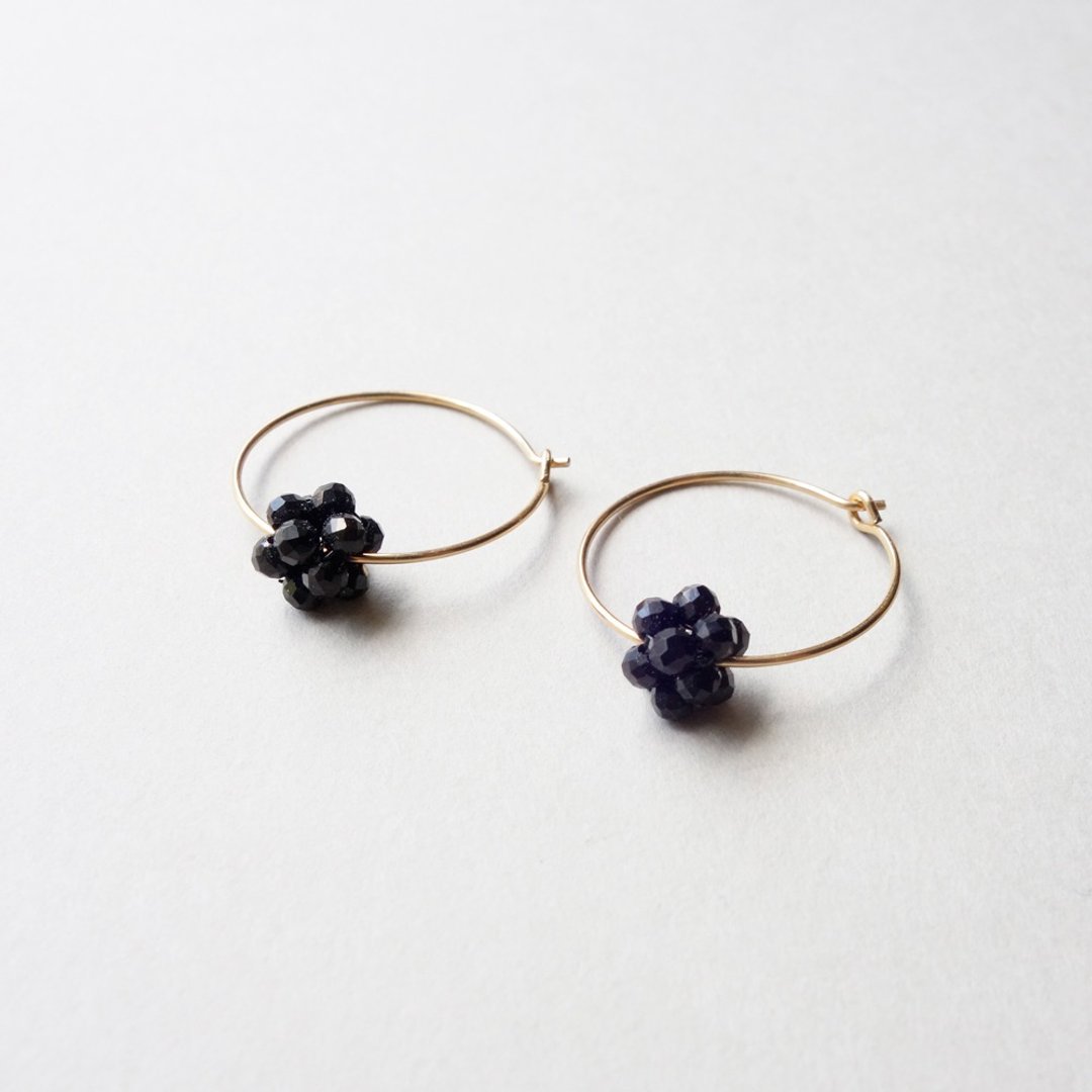 [14KGF] Black Spinel Berry Hoop Earrings - 耳环/耳夹 - 半宝石 黑色