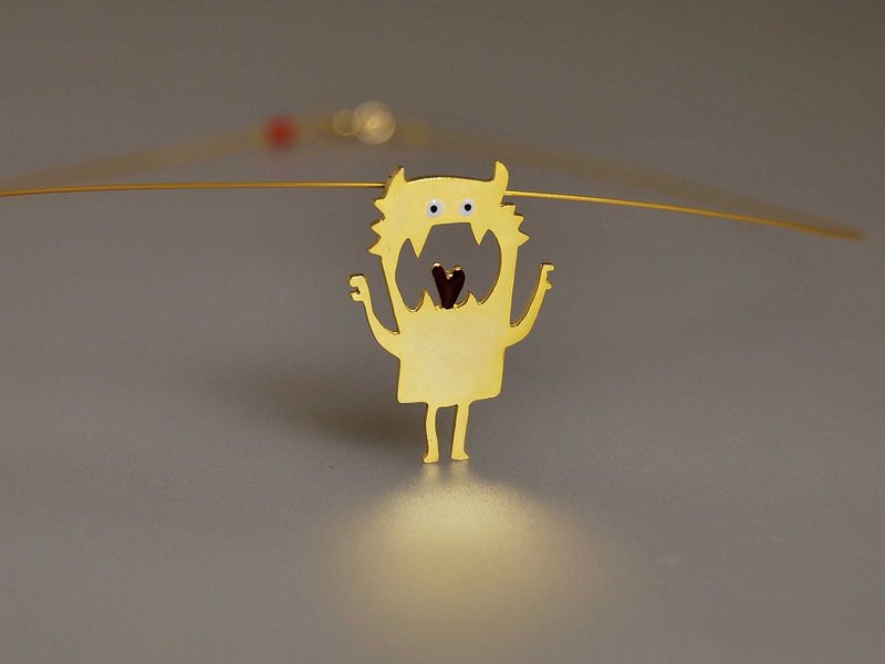 【纯银镀金】 可爱锁骨项链 我是个好人 吊坠坠子不锈钢项圈 怪兽大学 Monsters 简约优雅创意设计生日礼物 MON011 | 希腊原创手工饰品 This and That - 项链 - 其他金属 金色