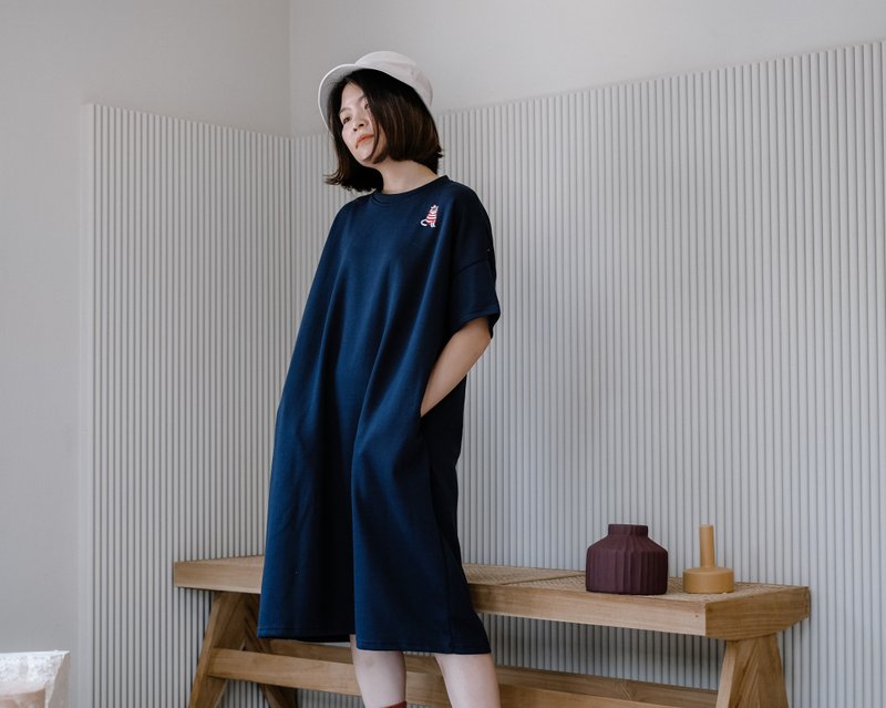 洋装 Dress  / 弹力面料 Stretch fabric  : 深蓝色 navy - 洋装/连衣裙 - 其他材质 蓝色
