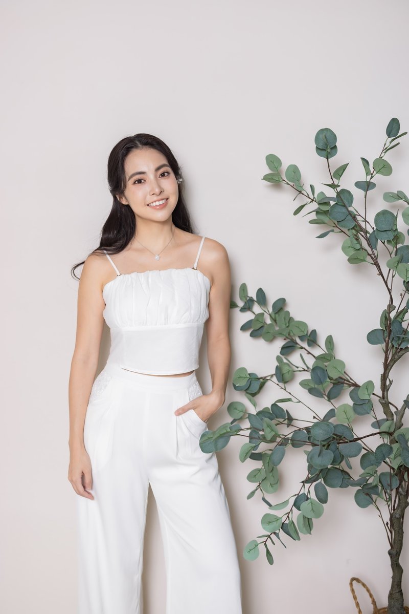 云朵抓皱小背心       轻婚纱首选 - 女装衬衫 - 其他材质 白色
