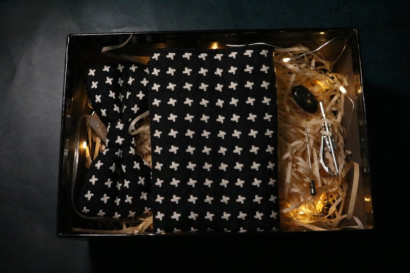 黑色提花領結口袋巾套裝網紅系列禮盒4件套 - 领带/领带夹 - 棉．麻 黑色