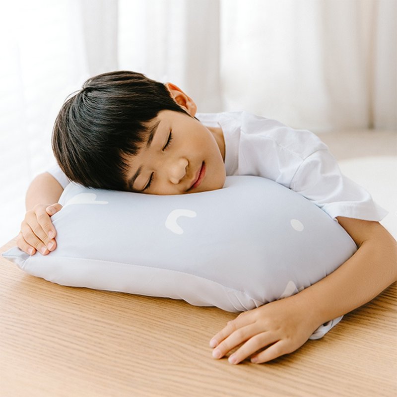 冰冰午睡枕 | 灰蓝悄悄话 (趴睡枕 午休枕) - 枕头/抱枕 - 尼龙 蓝色