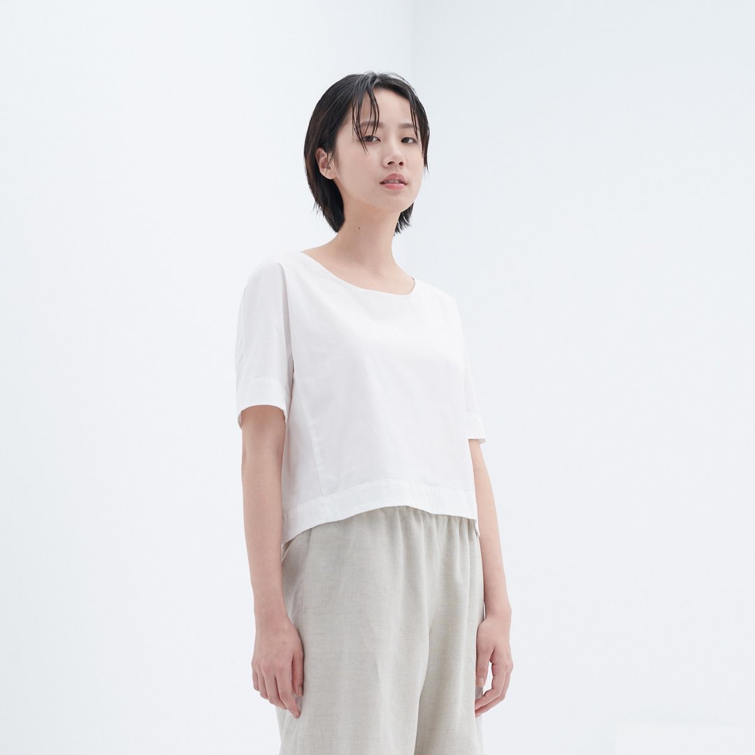 宽领几何衫 - 泉经典简约女装白上衣 - 女装上衣 - 尼龙 白色
