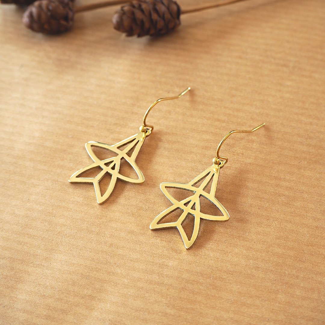 JULA Thai Kite earrings (brass hand made) - 耳环/耳夹 - 铜/黄铜 金色