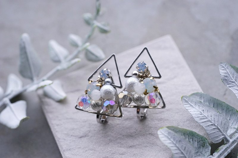 双层圣诞树 - 几何三角耳环 (医疗级抗敏钢针 / 耳夹) - 耳环/耳夹 - 其他材质 多色