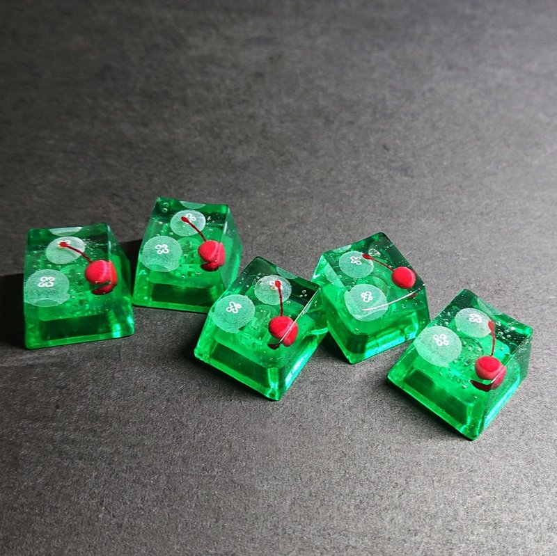 Jellyfish key cap swimming in melon soda (1 piece) - 电脑配件 - 树脂 绿色