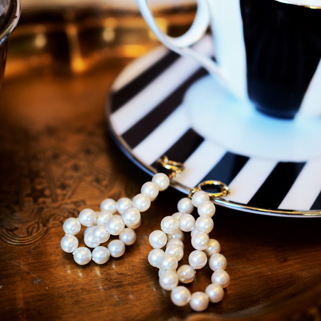 Pearly Whipped Cream 14kgf Hook Earrings - 耳环/耳夹 - 其他金属 金色