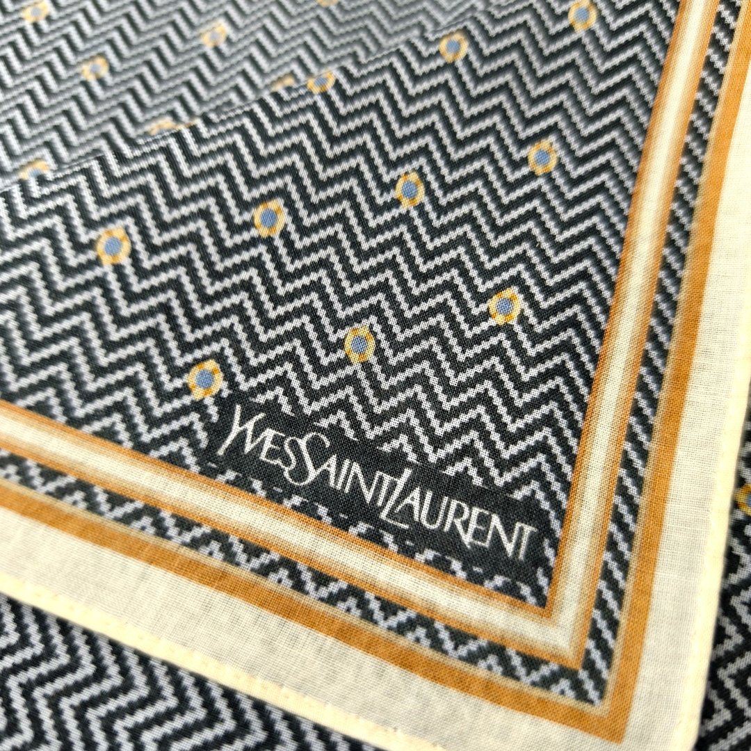 古董 Yves Saint Laurent 手帕 – 几何人字纹 灰色 19 x 19 英寸 - 手帕/方巾 - 棉 灰色