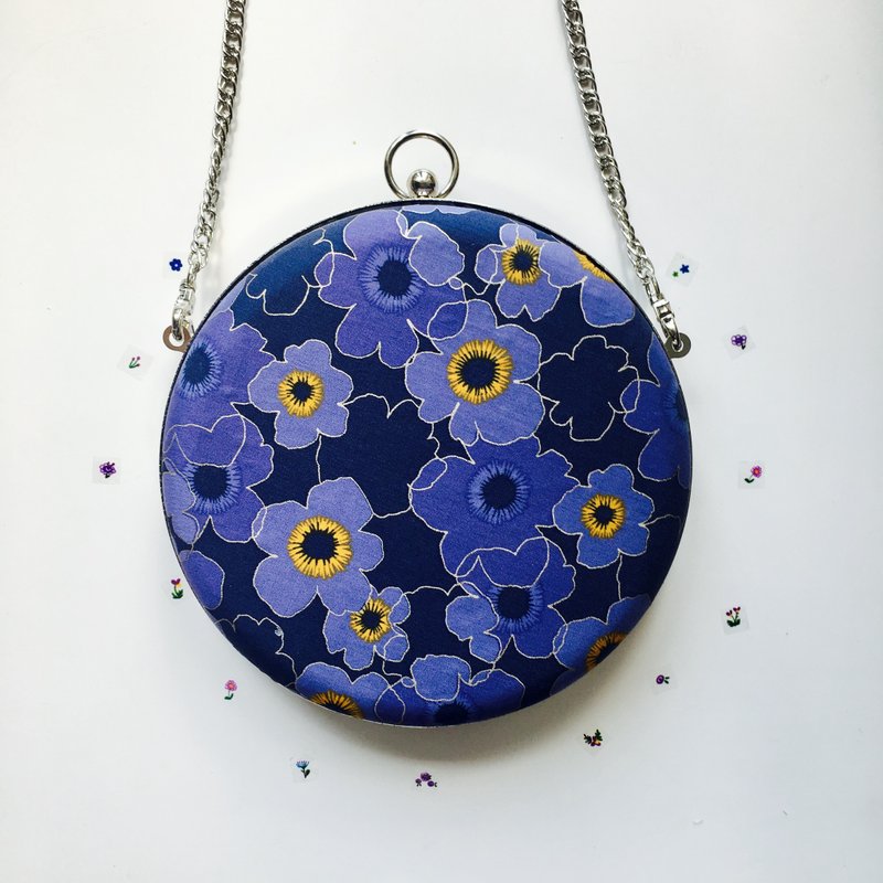 神秘紫罗兰纯棉小圆包 — 可手拿/ 斜背两用 - 手拿包 - 棉．麻 紫色