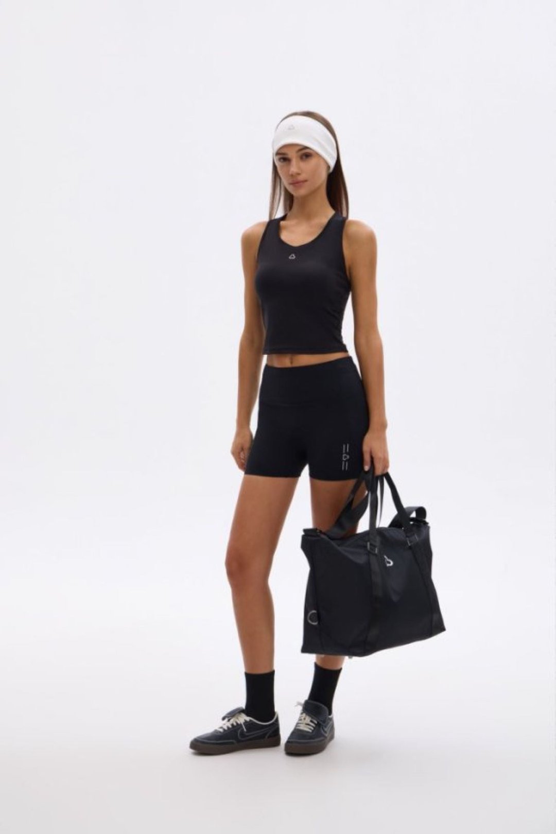 TITIKA Compress Short - 女装运动裤 - 其他材质 