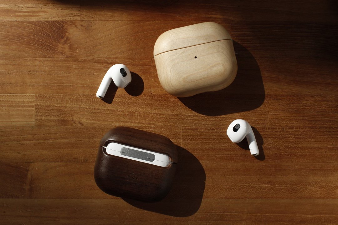 UNIC经典原木Airpods3保护壳/ Airpods(第3代)耳机壳【可定制化】 - 耳机收纳 - 木头 咖啡色