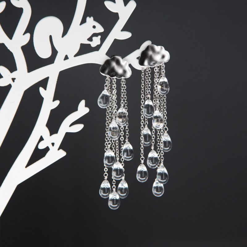 Rain Cloud Earrings, Celestial dangle earrings, crystal rain earrings. - 耳环/耳夹 - 玻璃 透明