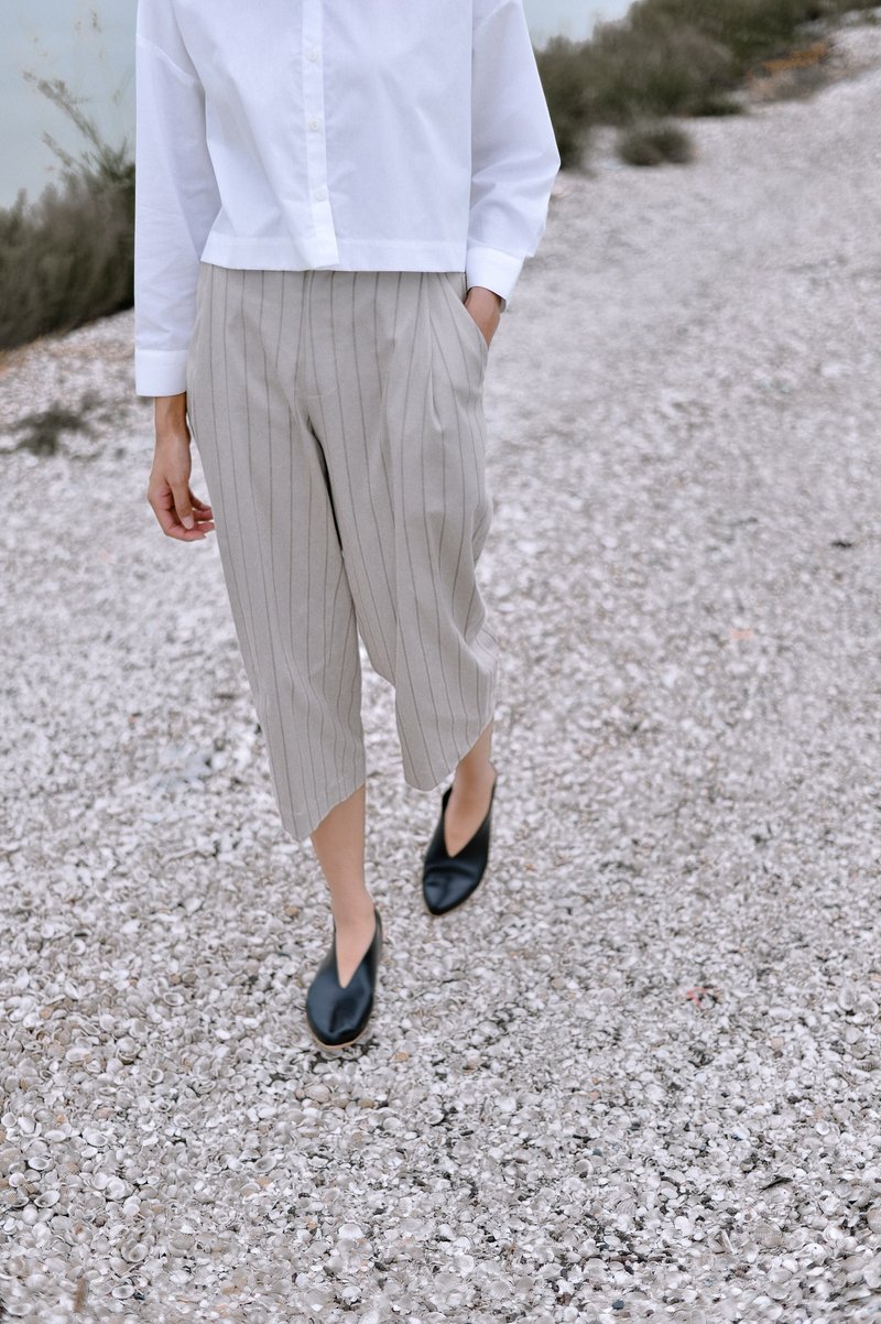 Mani Mina Brown Front Pleat Pants - 女装长裤 - 棉．麻 