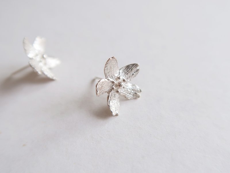 森林系 925纯银 小樱花 耳环 耳夹 一对  免费送礼包装 - 耳环/耳夹 - 纯银 