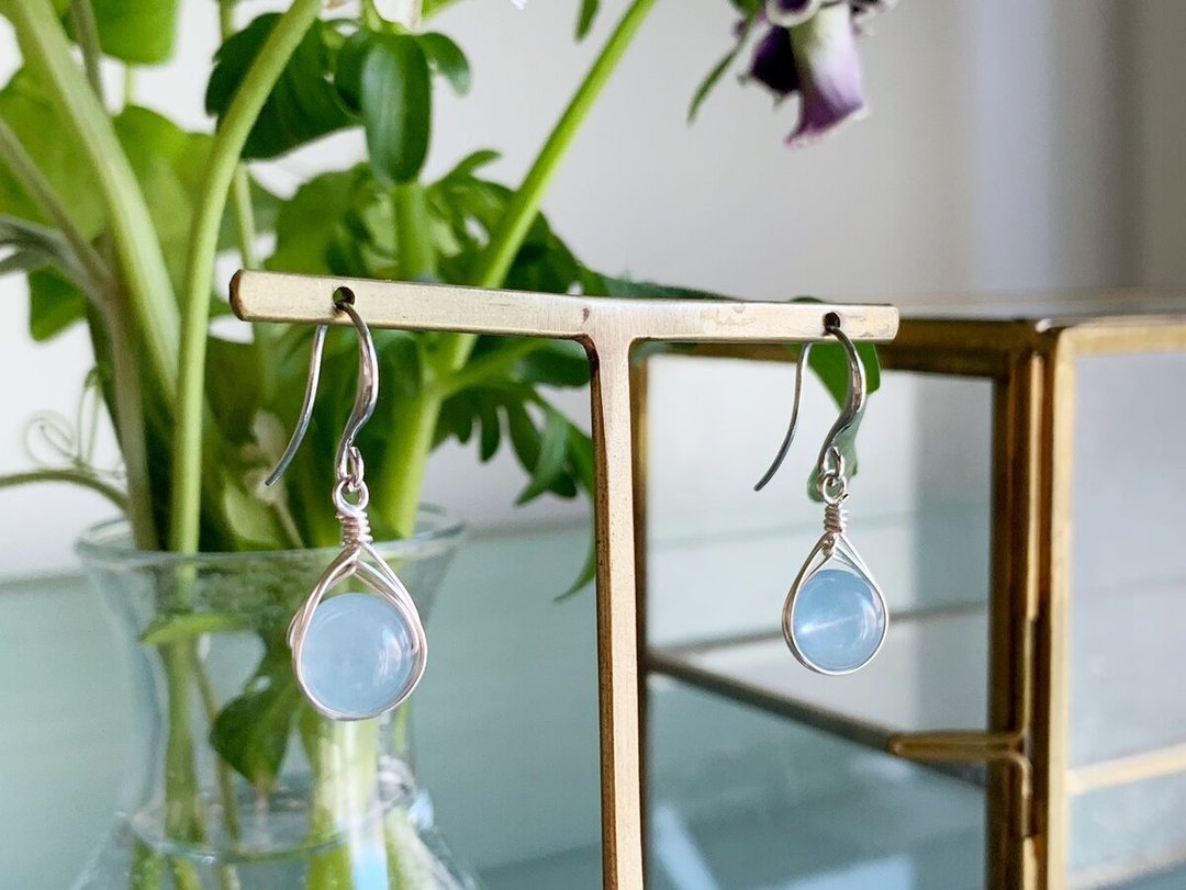 [Unisex] [March Birthstone] Makes you want to say kind words・Aquamarine・Single pierced earrings/ Clip-On - 耳环/耳夹 - 半宝石 蓝色