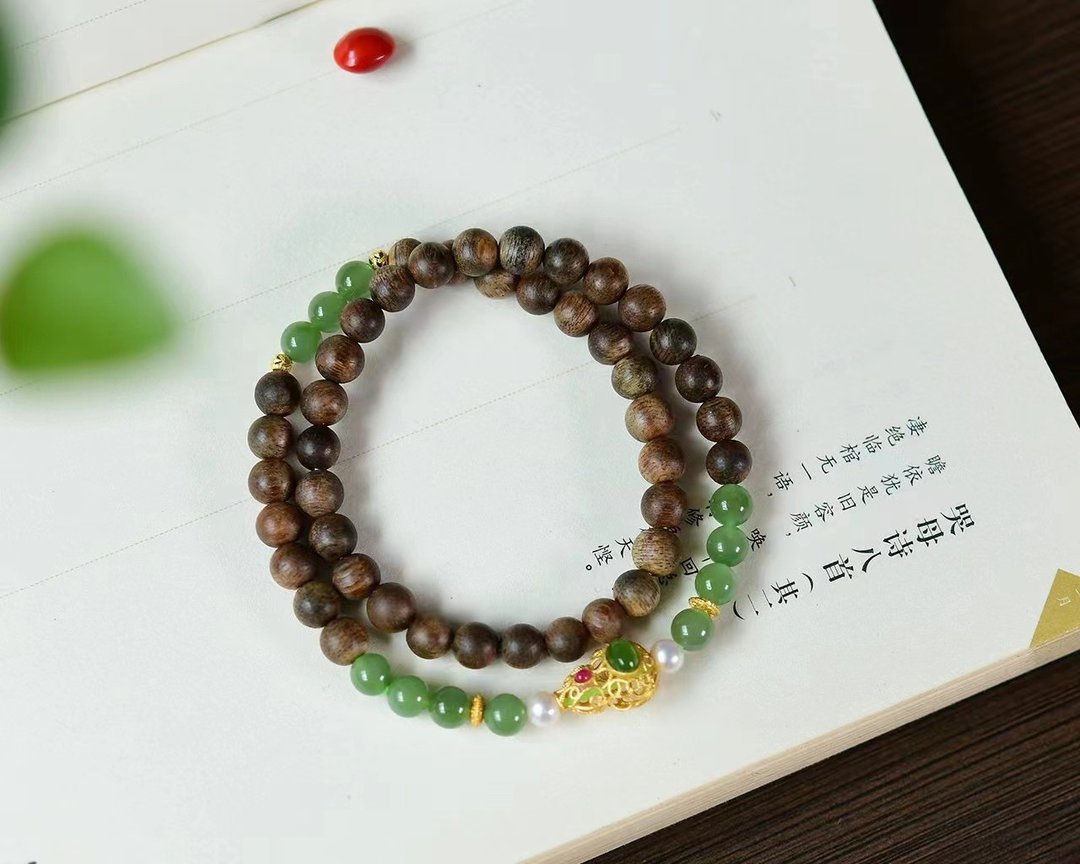 沉香碧玉双拼双圈手串 文玩手链 半山半水 当沉香遇上碧玉 - 手链/手环 - 木头 
