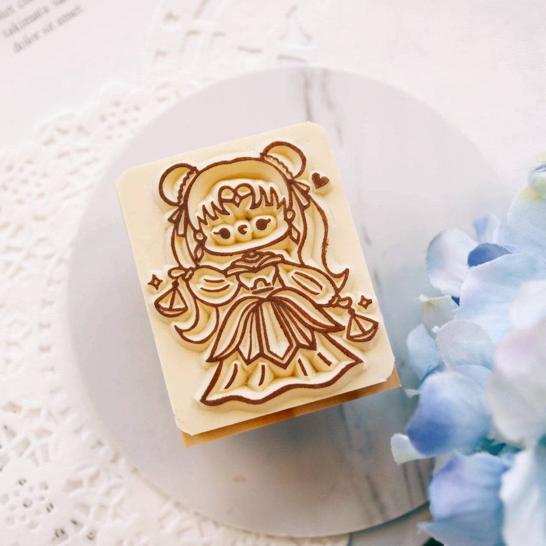 手工橡皮章 - 天秤座女孩 星座系列章 4X5cm (可定制文字) - 印章/印台 - 橡胶 蓝色