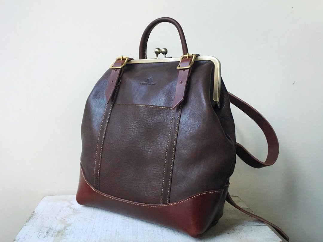 Improved version Tochigi leather Gamaguchi Nume leather rucksack ruotare M camel - 束口袋双肩包 - 真皮 咖啡色