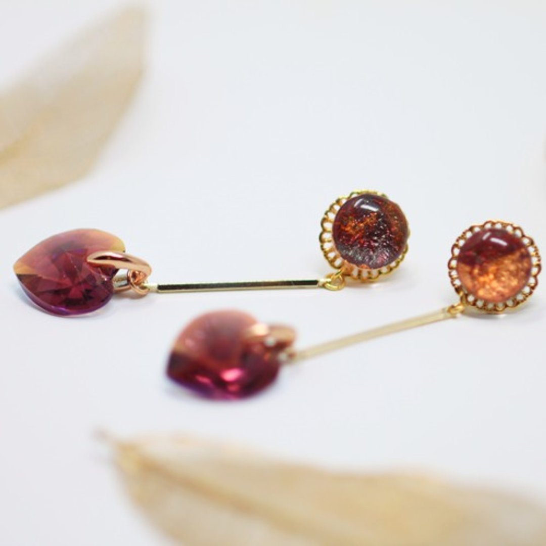 wavering heart piercings & earrings - 耳环/耳夹 - 水晶 紫色