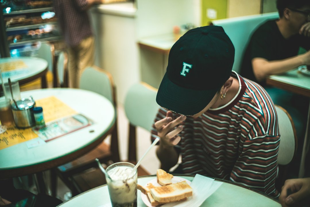 F GOLF CAP/ 80s Retro / 香港設計/ 潮服 / 男裝 女裝 / 優質 (寶藍色) - 帽子 - 棉 蓝色