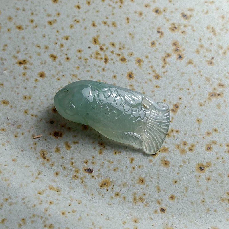 J0225天然翡翠A货 . 冰种湖水鱼.年年有余.挂饰. - 摆饰 - 玉石 