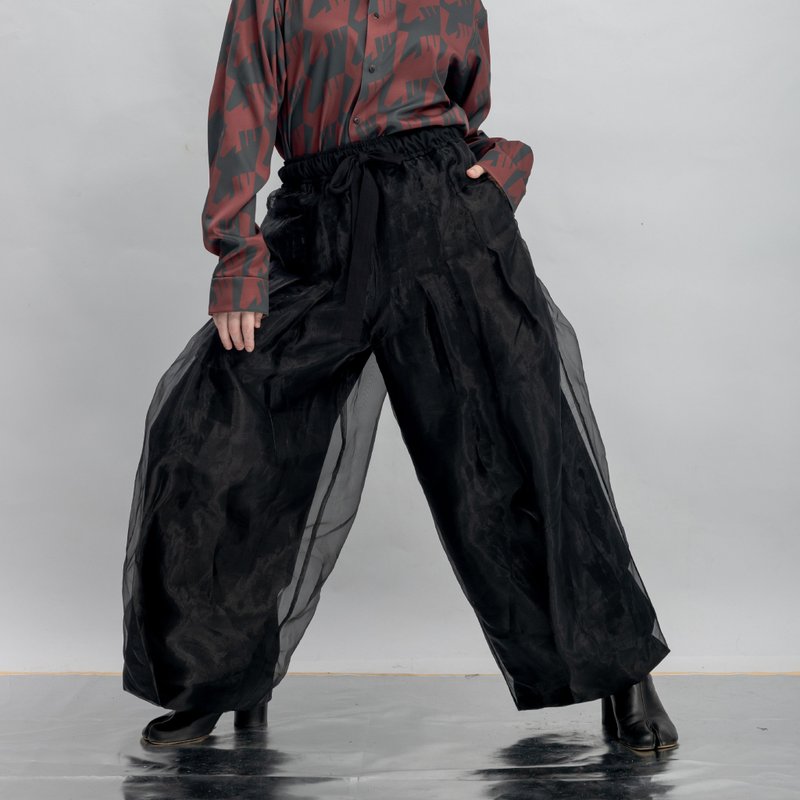 INF 双层薄纱直筒印花宽裤 / 黑 - 女装长裤 - 聚酯纤维 黑色