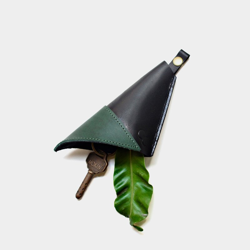 【丛林夜曲给人的归属感】意大利植鞣牛皮钥匙包 黑色绿色皮革 定制刻字当礼物 情人节 礼物 - 钥匙链/钥匙包 - 真皮 黑色