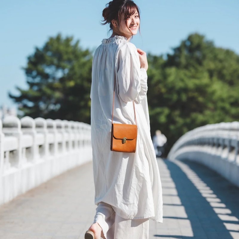 Shoulder bag, crossbody bag, shoulder bag, leather, Italian leather, leather, cute, light - 侧背包/斜挎包 - 真皮 橘色