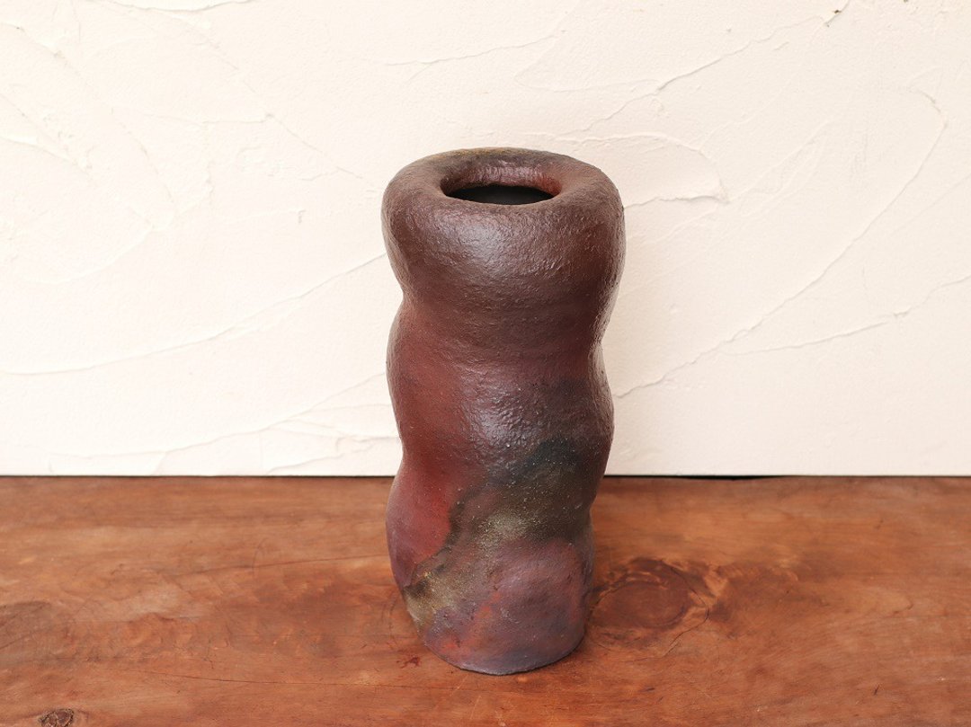 Bizen ware with flowers, hand-kneading h3-075 - 花瓶/陶器 - 陶 咖啡色