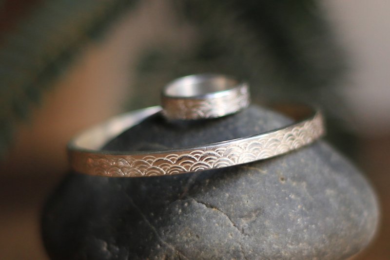 春秋手作 | 999足银 錾刻水纹手镯 戒指 | 山盟海誓 古法手制 - 手链/手环 - 纯银 