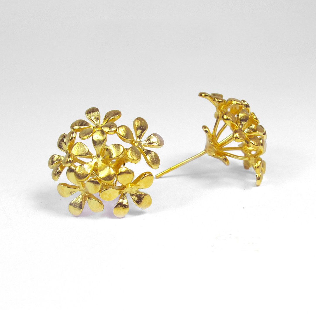 【雙11折扣】Flower Earrings, delicate earrings, Flower Jewelry - 耳环/耳夹 - 其他金属 银色