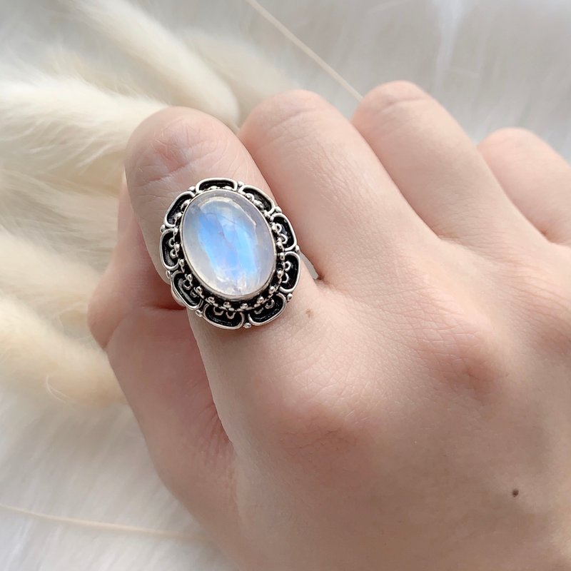 月光石925纯银花朵设计戒指 尼泊尔手工银饰 - 戒指 - 宝石 蓝色