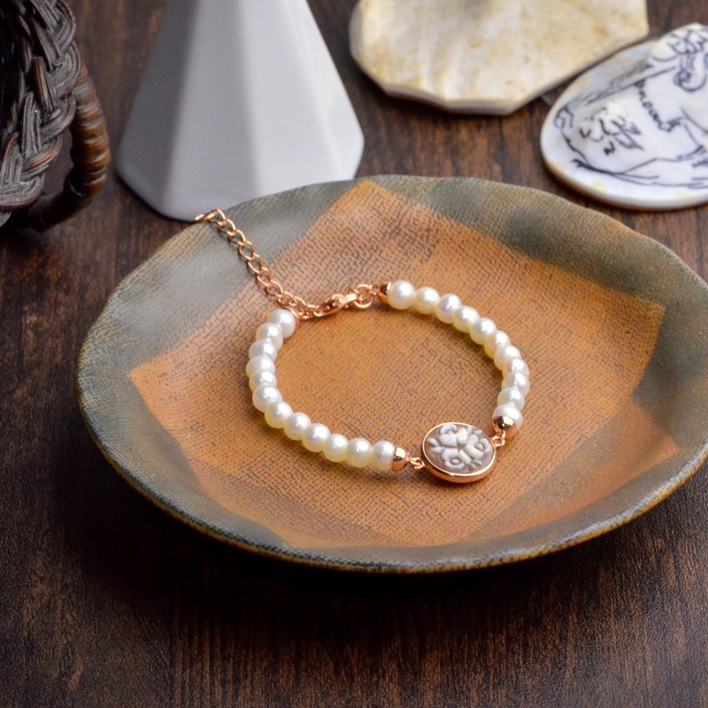 CAMEO 意大利手工贝雕轻珠宝-珍珠贝雕手链-B3P玫瑰金/金(三朵花) - 手链/手环 - 纯银 金色