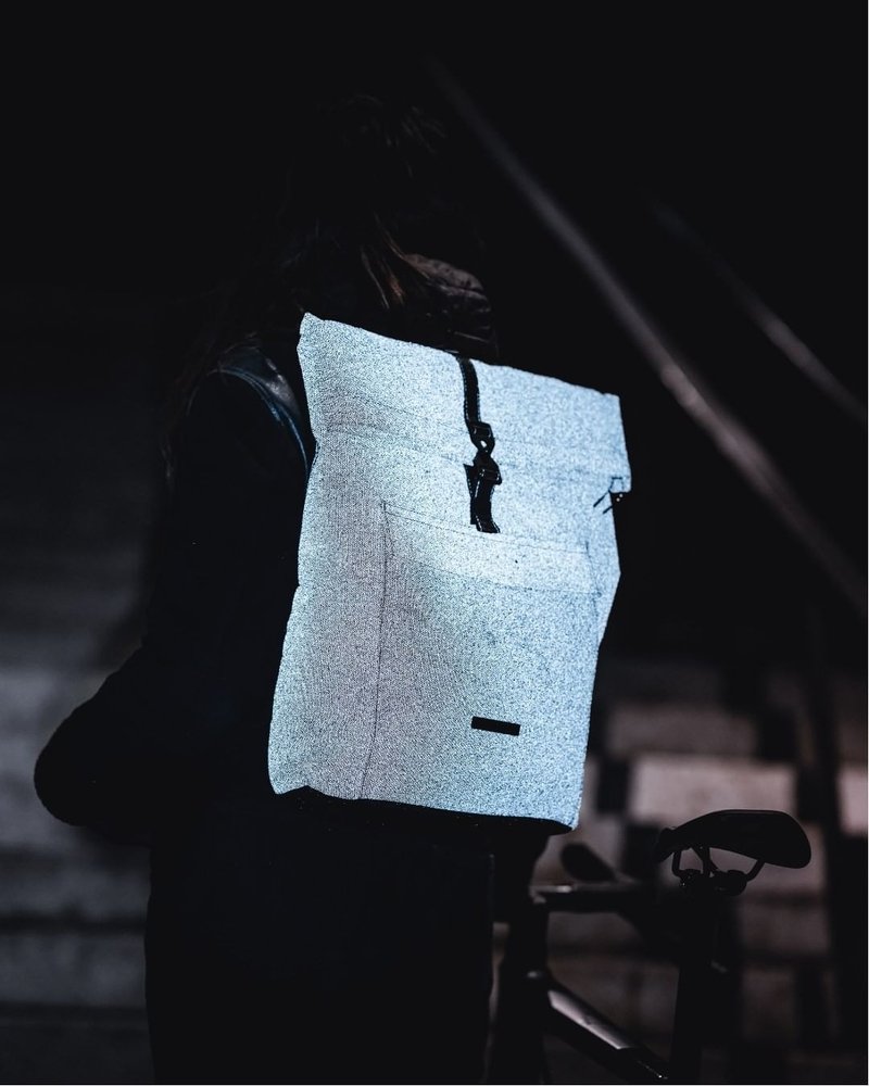 Jasper Medium Phantom 后背包M (银河灰) - 后背包/双肩包 - 环保材料 银色