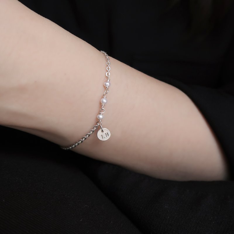 925纯银 迷你小珍珠 刻字手链 免费送礼包装 - 手链/手环 - 纯银 白色