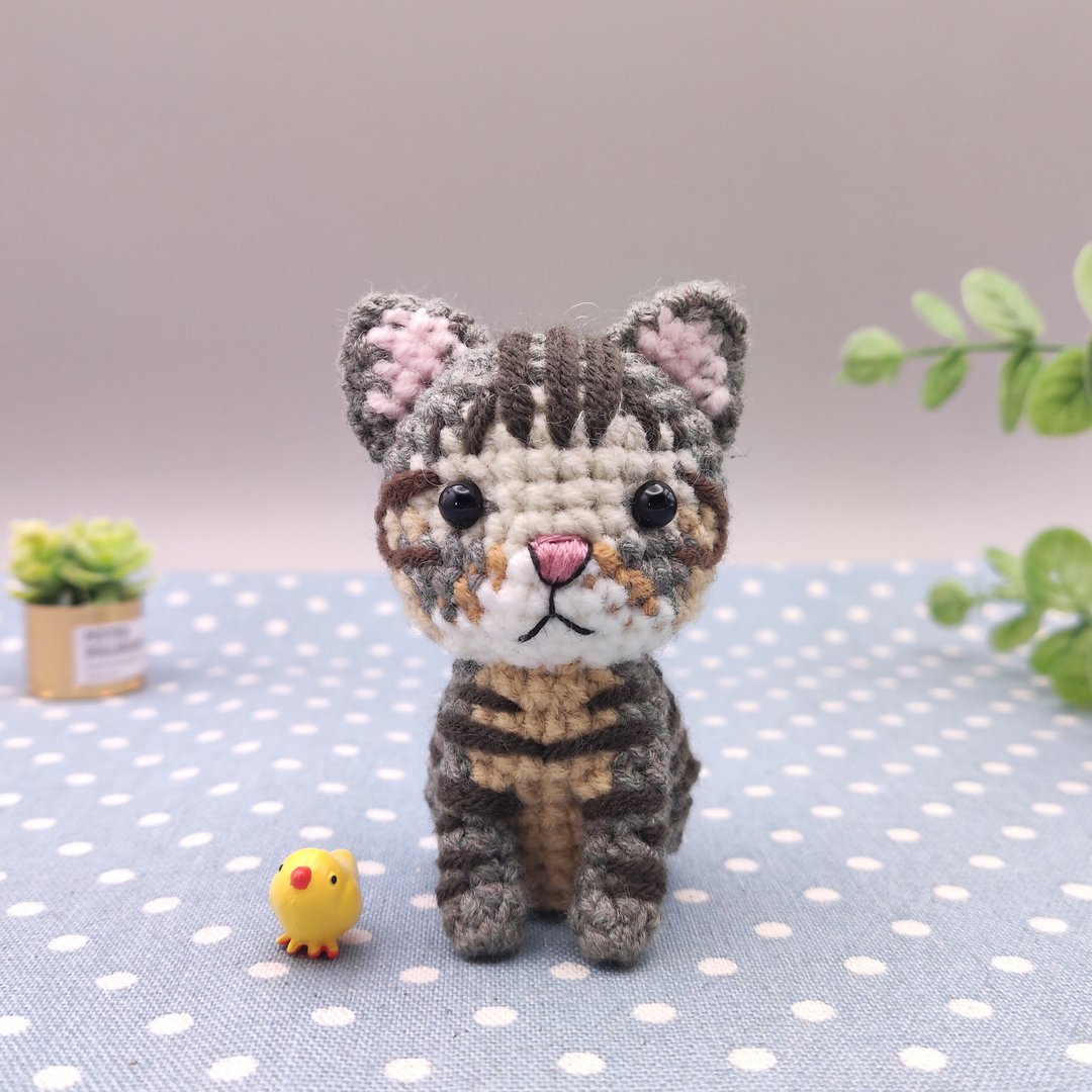 【现货】 小小一只 虎斑猫 纯手工 钩针编织娃娃 - 玩偶/公仔 - 其他人造纤维 灰色