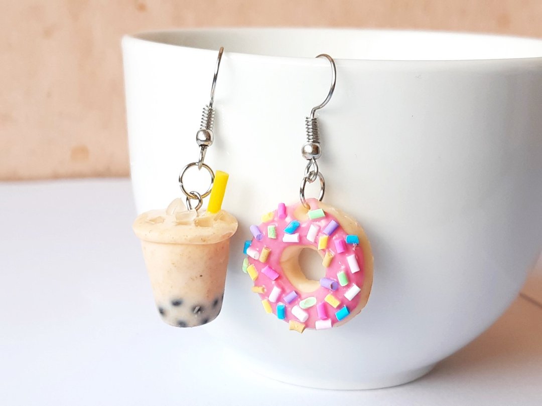 Bubble milk tea + donut Strawberry  earring - 耳环/耳夹 - 贵金属 粉红色