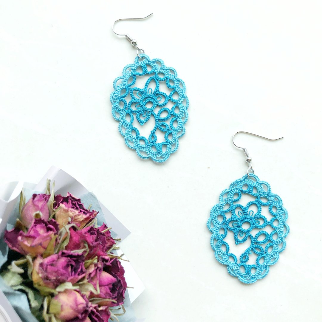 【订制】蕾丝玫瑰 耳环 湖蓝 梭编  Lace Rose Tatting Earrings - 耳环/耳夹 - 绣线 蓝色