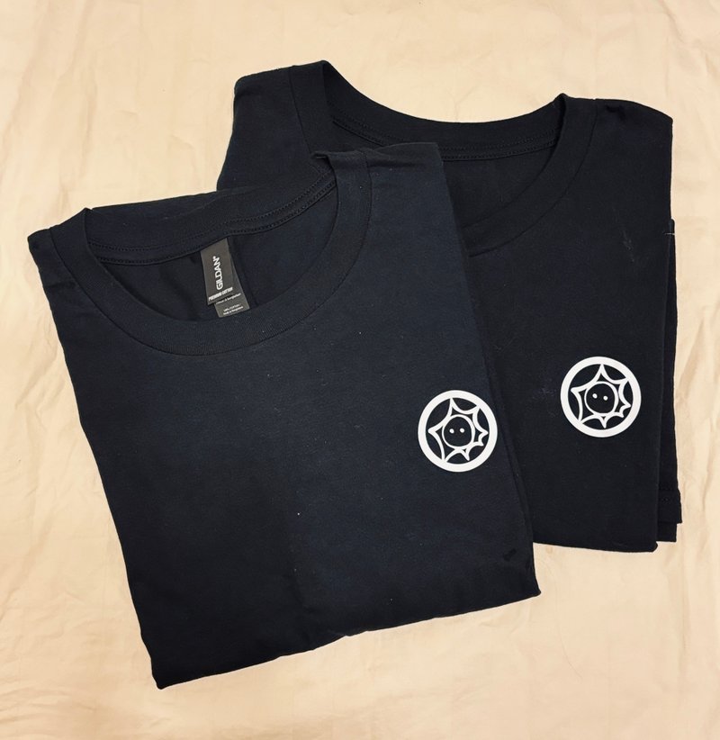 七七星人 黑色 中性 闯荡地球团T - 男装上衣/T 恤 - 棉．麻 黑色