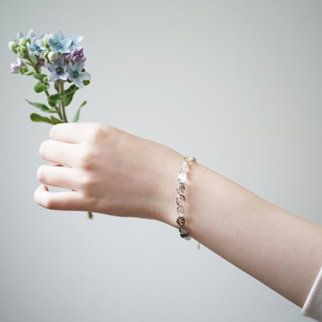 Tourmaline Ink Quartz Glittering Series of Tumbled Bracelets Dominique - 手链/手环 - 其他金属 黑色