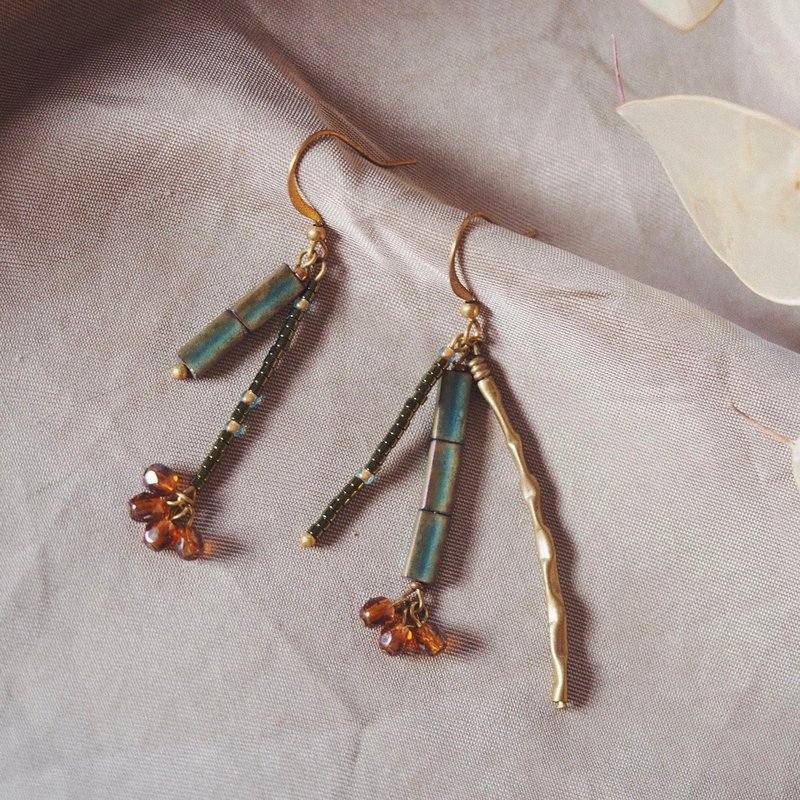不对称 烟火黄铜耳钩 古绿 - 耳环/耳夹 - 其他金属 绿色