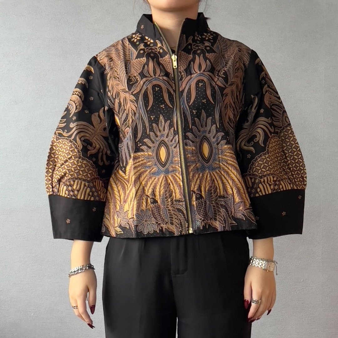 【INBATIC】YURA - BATIK OUTER 知性泡泡袖短外套 - Blackbird - 女装衬衫 - 棉 多色