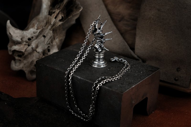 【山骸纪】理想与真实—猫脊椎西洋棋项链 - 项链 - 纯银 银色