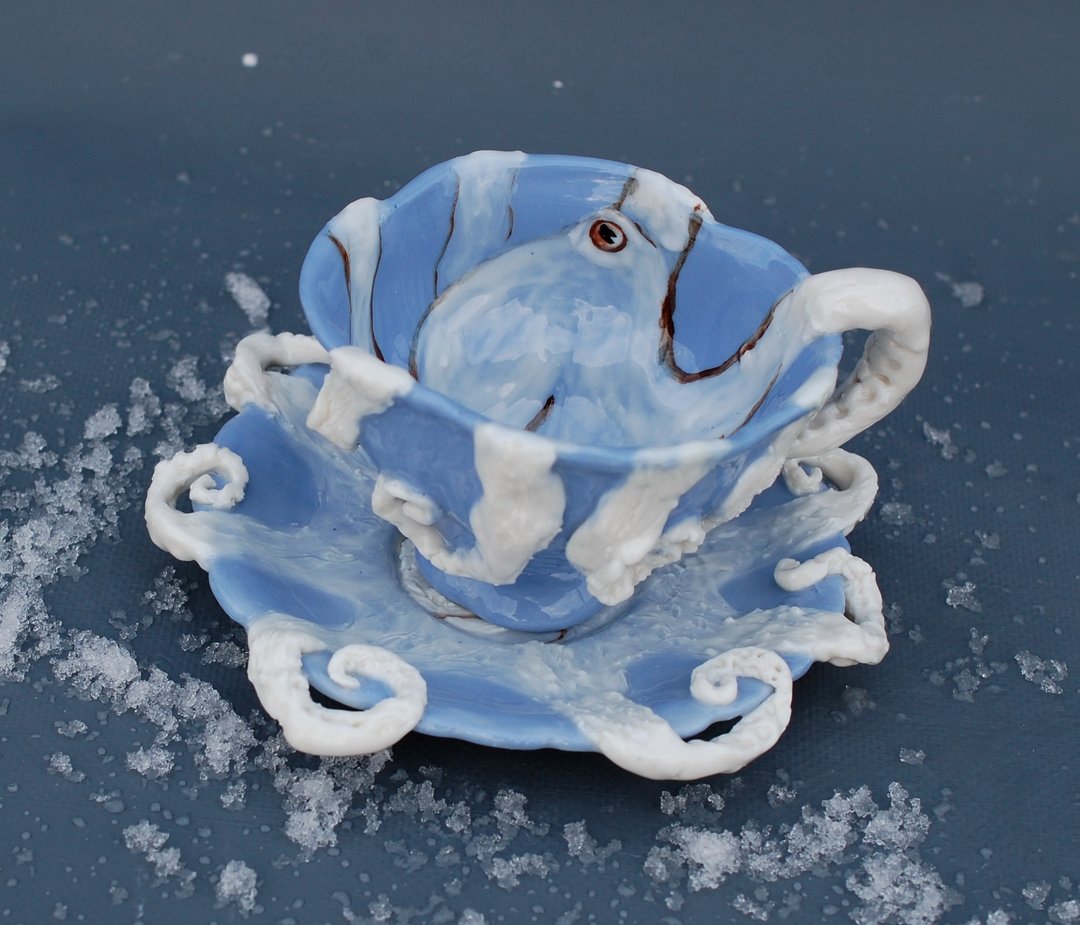Octopus Cup and saucer tea set Kraken-Tentakeln Surprise mug Handmade - 其他杯子 - 瓷 多色