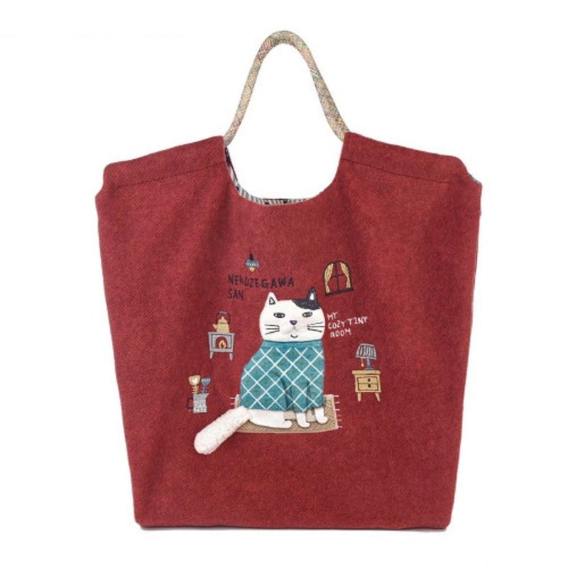 Kusuguru Japan 缇花绳手柄 羊毛质感手提肩背束口袋 3种用法-红 - 手提包/手提袋 - 聚酯纤维 红色