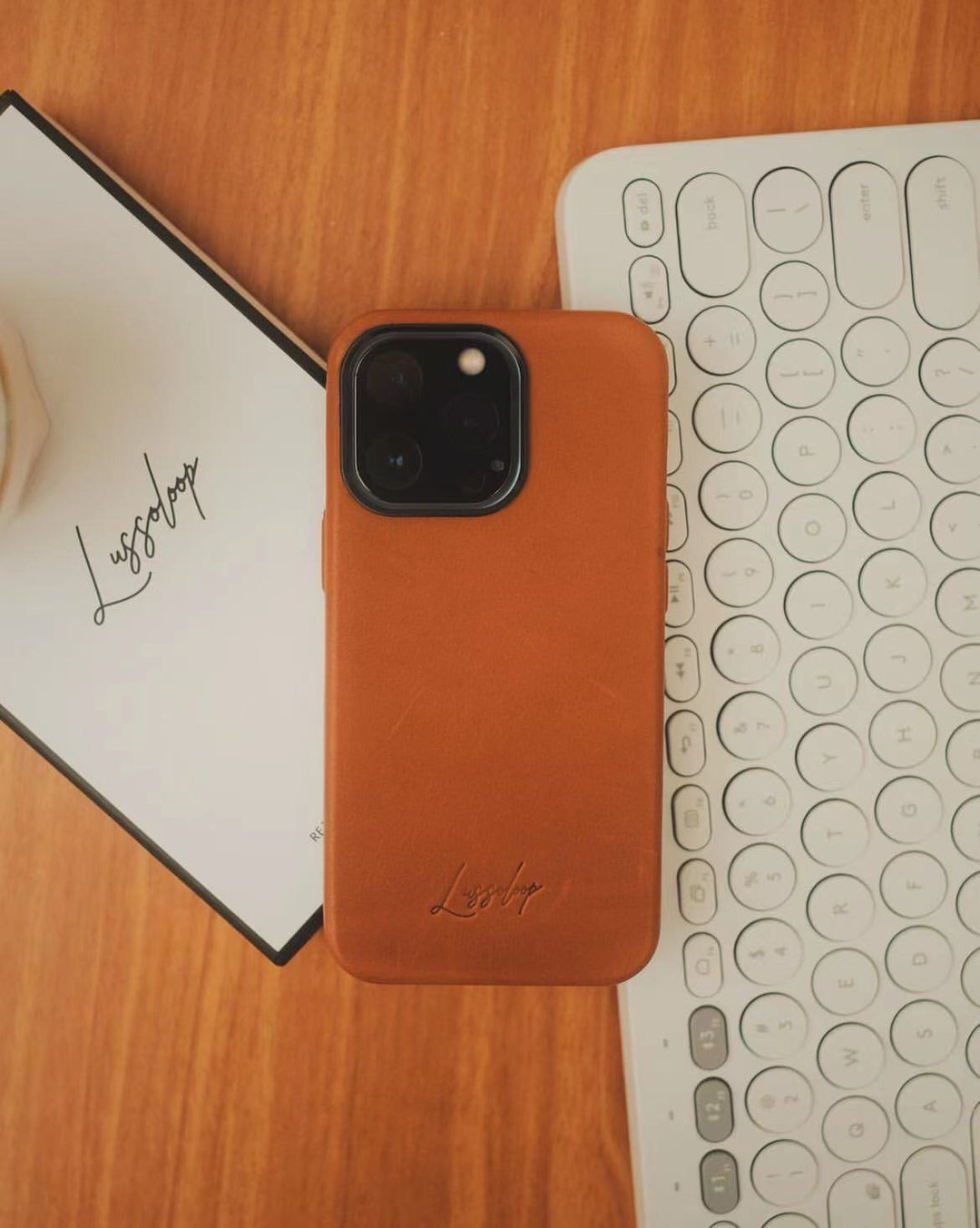 Lussoloop 法国Barenia 牛皮全包覆 iPhone 17 保护套 - 手机壳/手机套 - 真皮 