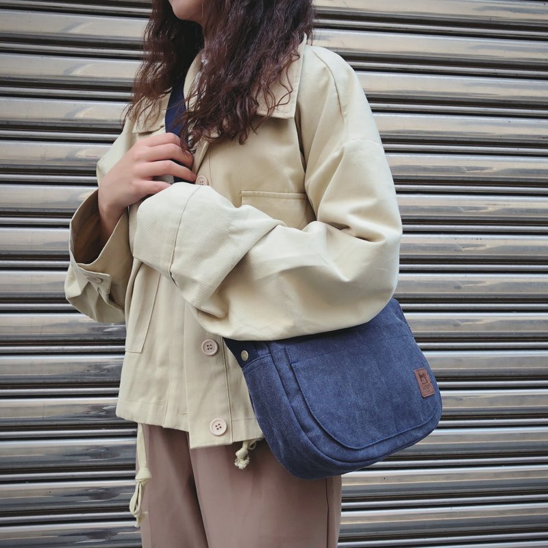 单车斜背包 | 水洗帆布 | 莫兰迪蓝 - 侧背包/斜挎包 - 棉．麻 蓝色