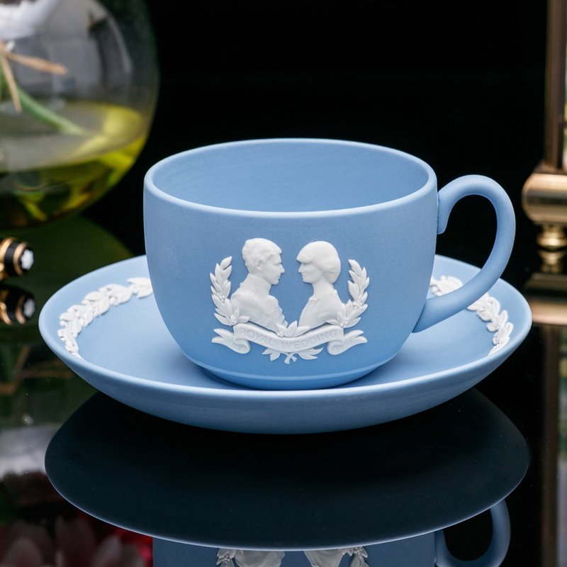 英国制Wedgwood 1981年情人结婚浮雕纪念陶瓷咖啡杯 下午茶茶杯组 - 咖啡杯/马克杯 - 瓷 